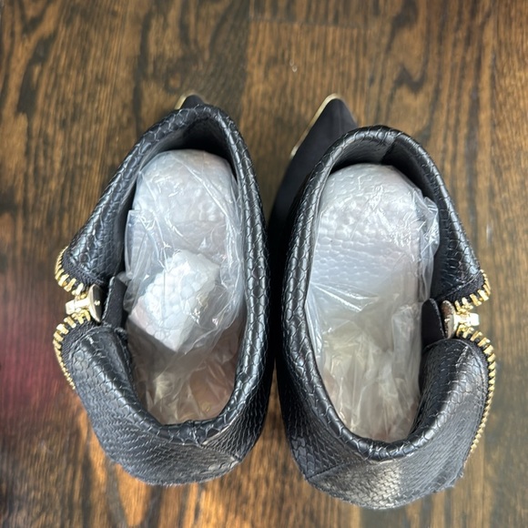 🔵 Shoe Dazzle Western Vibe Black Suede & Faux Snakeskin Ankle Boot Sz 8 - Picture 4 of 10